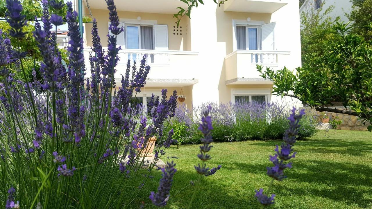 Apartments With A Parking Space Rab - 12383 Banjol Dış mekan fotoğraf